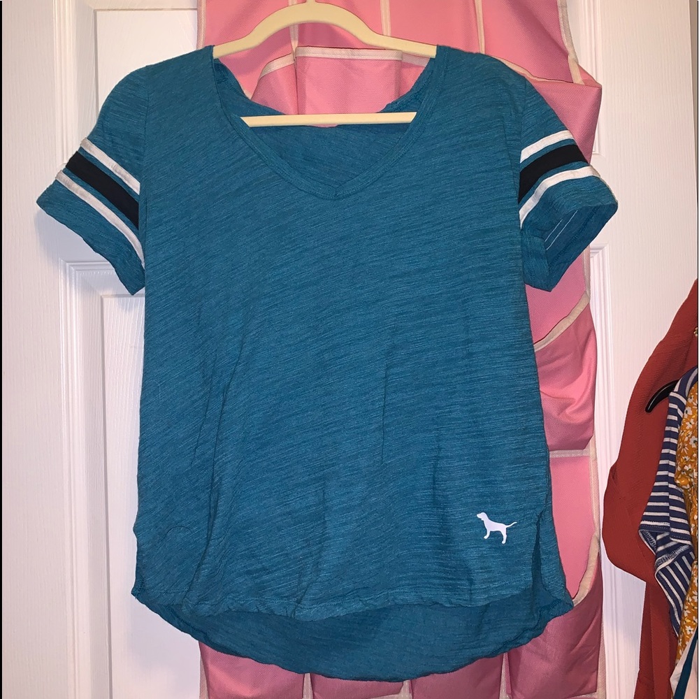 NWOT SIZE L PINK V-Neck Top BLUE